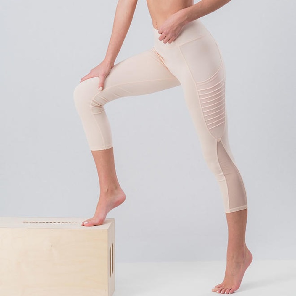 $ FIRM 🌷Blush Moto Mesh Pocket Full Leggings